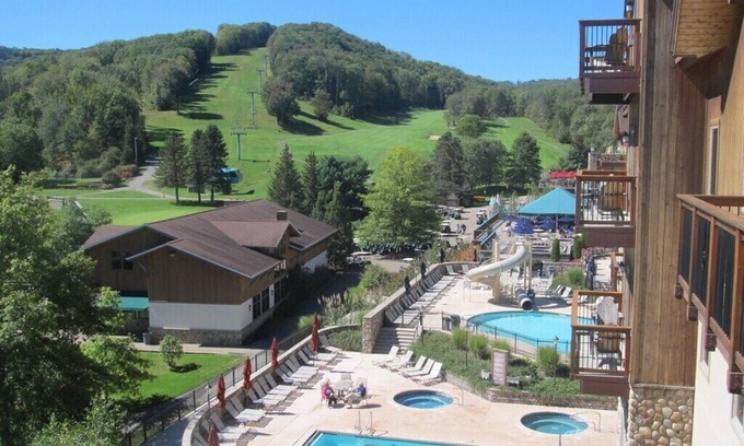 Ellicottville Condominio | 1BR 1BA Full Kitchen Ski In/Out Golf Tamarac Club Holiday Valley Condo Sleeps 4