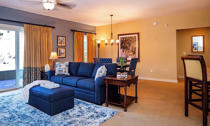 St. Augustine Condominio | 1BR pool front w/ patio- hot tub- sleeper sofa- near historic district