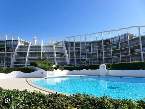 Le Couchant Apartamento | 1er ligne piscine au couchant