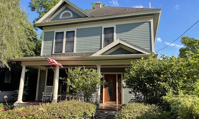 Ocala Apartamento | 2/2 Apt downtown in restored historic home yr 1891