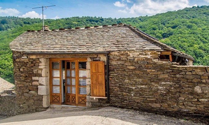 Pourcharesses Casa | 2/4 person rental in Palhères