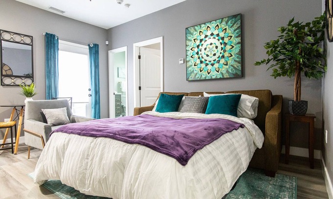 University Heights Apartamento | 2 balconies + King Bed