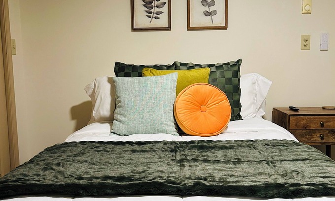 Catawissa Apartamento | 2 bdr/1 bath: 10-15 mins to Bloomsburg University/Knoebel's/Geisinger