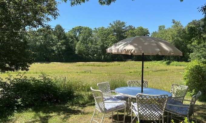 East Falmouth Cabaña | 2-bdrm Cottage | Close to Everything | Pet Friendly