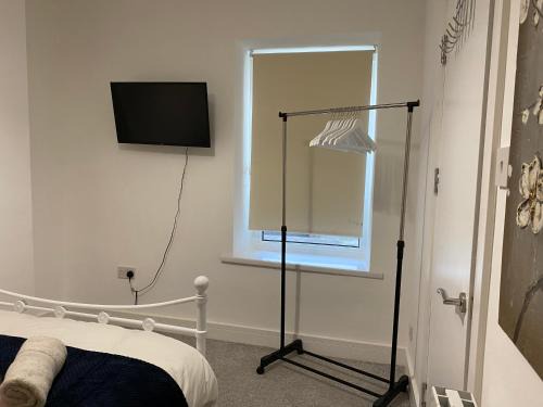 Bridgend Apartamento | 2 Bed Flat - Sleeps 6 - Pets - Parking - Wifi