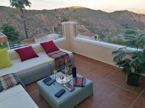Bedar Casa | 2 Bed House Sleeps 4 - Pool Sea Views Parking