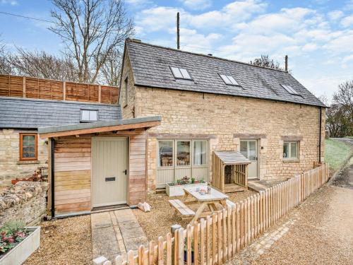 Cirencester Casa | 2 Bed in Cirencester 93878
