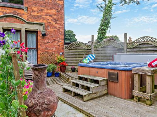 Morpeth Casa | 2 Bed in Cresswell CN194