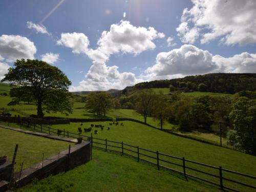 Little Hayfield Casa | 2 Bed in Hayfield PK551