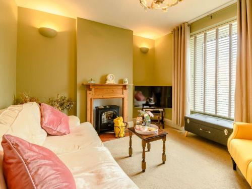 Milford Haven Casa | 2 Bed in Milford Haven 88529