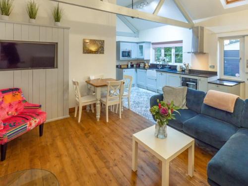 Fakenham Casa | 2 Bed in Stibbard 79993