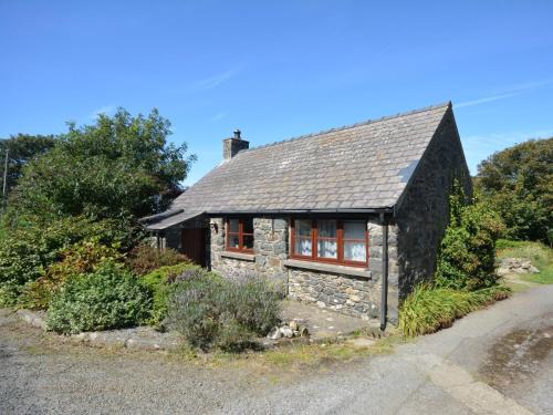 Llanrhian Casa | 2 Bed in Trefin 53019