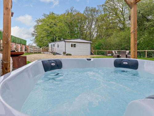 New Forest District Casa | 2 Bed in Woodgreen 82875