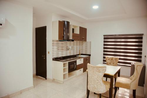 Ofin Casa | 2-Bed Luxury Flat - Pet Friendly - Pool - Gym