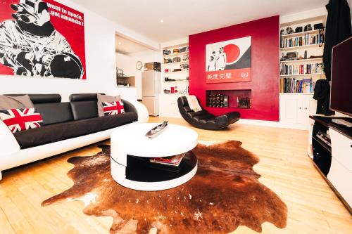 Golborne Casa | 2 Bed Portobello Rd - moments from Tube!