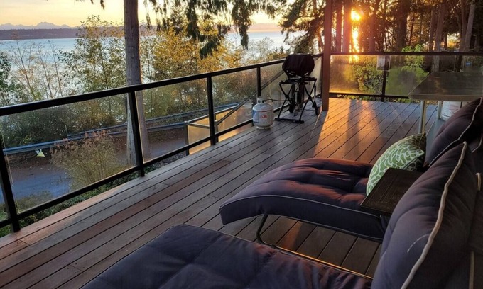 Bells Beach Casa | 2 bed Stunning Views Hot Tub Dog Friendly ADA