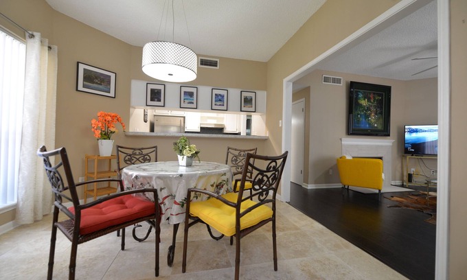 Westchase Casa | 2 Bedroom 2-bathroom townhome & yard