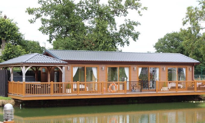 Caistor Cabina | 2 bedroom accommodation in Caistor, Market Rasen