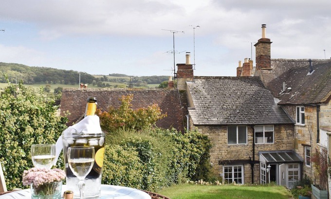 Winchcombe Cabaña | Alojamiento de 2 habitaciones en Winchcombe, near Cheltenham