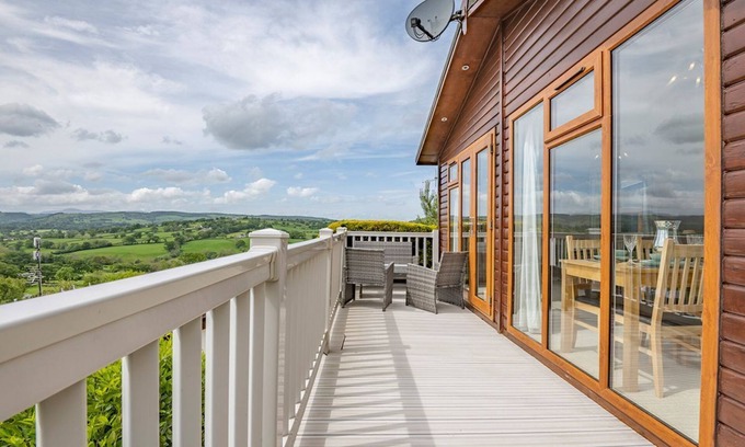 Rhyd-y-foel Cabina | 2 bedroom accommodation in Abergele