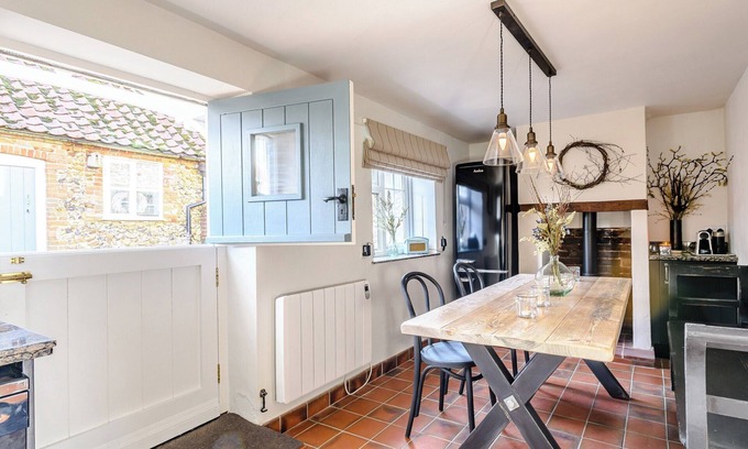 Helhoughton Cabaña | 2 bedroom accommodation in Helhougton, near Fakenham