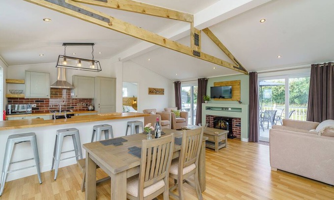 Ellesmere Chalet De Esquí | Alojamiento de 2 habitaciones en Tetchill