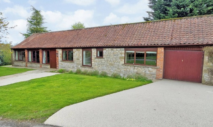 Scawton Cabaña | Alojamiento de 2 habitaciones en Oswaldkirk, near Helmsley