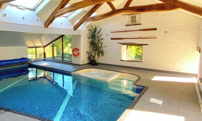 Whitland Cabaña | Alojamiento de 2 habitaciones en Llanglydwen, near Narberth