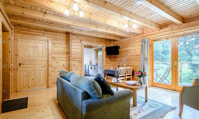 Killin Cabaña | 2 bedroom accommodation in Killin, near Crianlarich