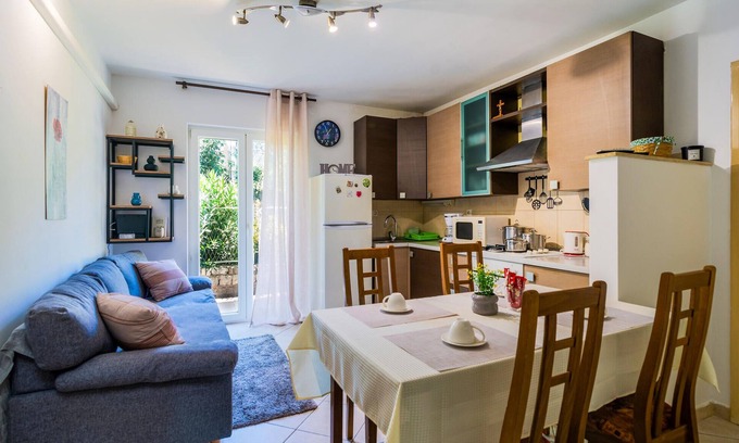 Vranjic Apartamento | Increíble apartamento de 2 dormitorios.