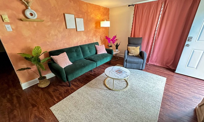 Knoxville Apartamento | 2 bedroom apartment: 10 minute drive to UT, convention center,downtown Knoxville