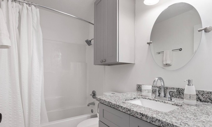 Iowa Apartamento | 2 Bedroom Apartment in Iowa, La #1