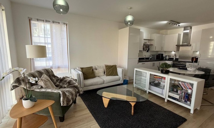 Haselbury Apartamento | 2-bedroom apartment near Canning Town Station E16 1GW London
