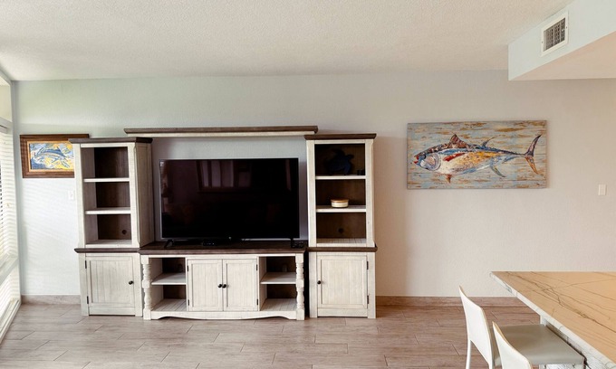 New Smyrna Beach Condominio | 2 Bedroom Condo w/ BOAT SLIP, Beachside, NSB