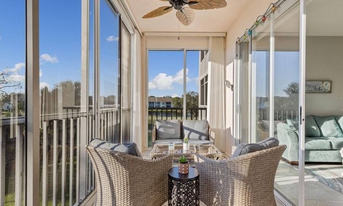 Palmer Ranch Condominio | 2 Bedroom Condo 427475 by Houzlet