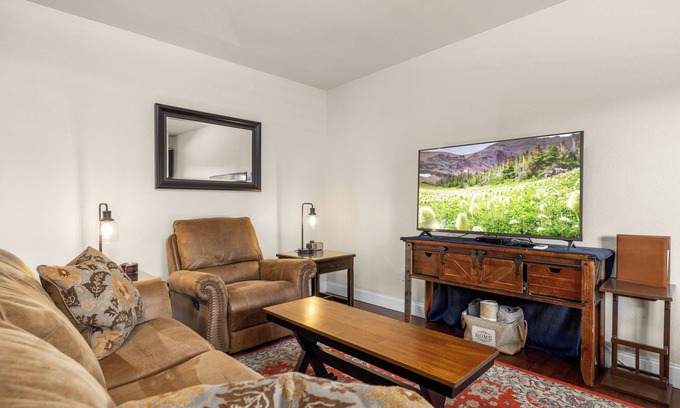 Whitefish Condominio | 2 bedroom condo in Downtown Whitefish, Close To Glacier Park, Skiing And Golf