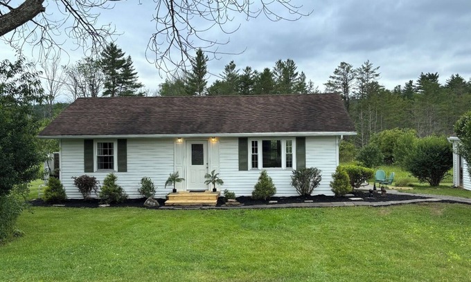 Mount Upton Casa | 2-bedroom Cozy Country Cottage with Meadow views,nPeaceful area will inspire!