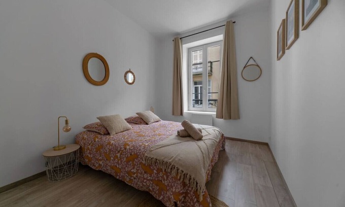 Cœur de Ville Apartamento | 2-bedroom designer apartment, city center