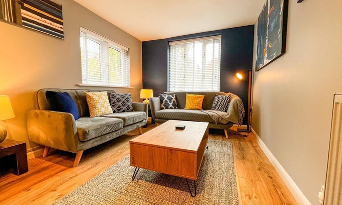 Shrewsbury Casa | 2 Bedroom Guesthouse in Shrewsbury
