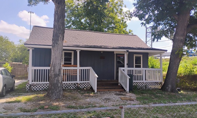 Denver Heights Casa | 2 bedroom house close to Riverwalk and downtown
