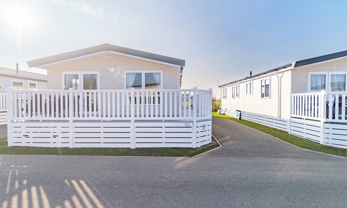Pevensey Cabaña | 2 BEDROOM LODGE AT PEVENSEY BAY, family friendly in Pevensey Bay