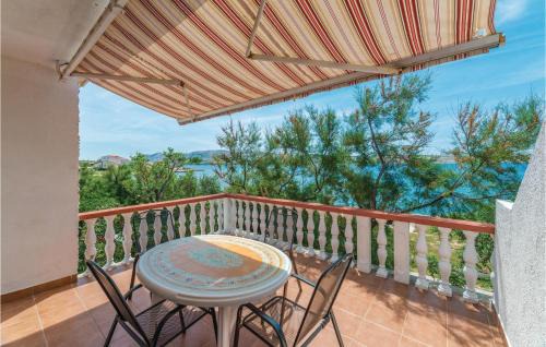 Kustici Apartamento | 2 Bedroom Lovely Apartment In Kustici