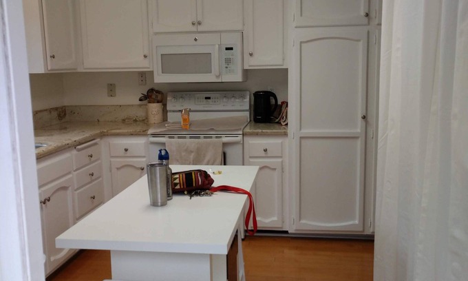 Rancho Bernardo Condominio | 2 bedroom monthly stay in Rancho Bernardo
