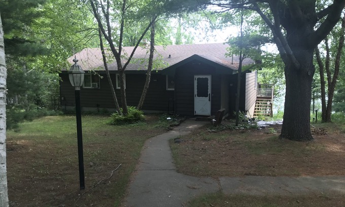 Webb Lake Casa | 2+ Dormitorio Rambler en Big Bear Lake, 2 horas de Mpls, St Paul