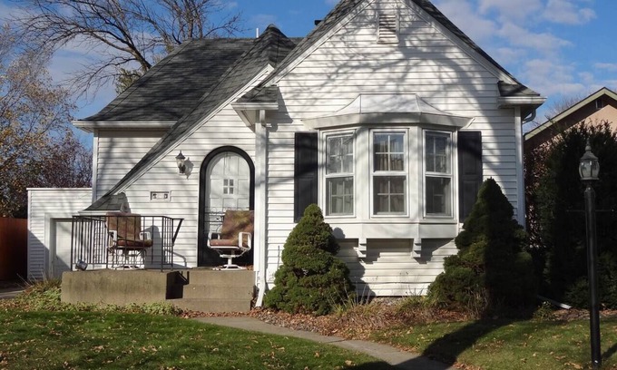 Kutzky Park Casa | 2 Blks St Marys Main Fl Beds Bath CoveredByFaith