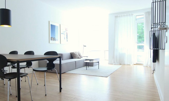 Frederiksberg C Apartamento | 2-BR apartment w/ a balcony in Frederiksberg - 238