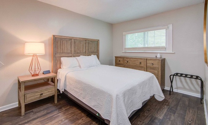 Willow Meadows/Willowbend Area Apartamento | 2 BR APT SOUTHWEST HOUSTON 5 MIN FROM NRG STADIUM