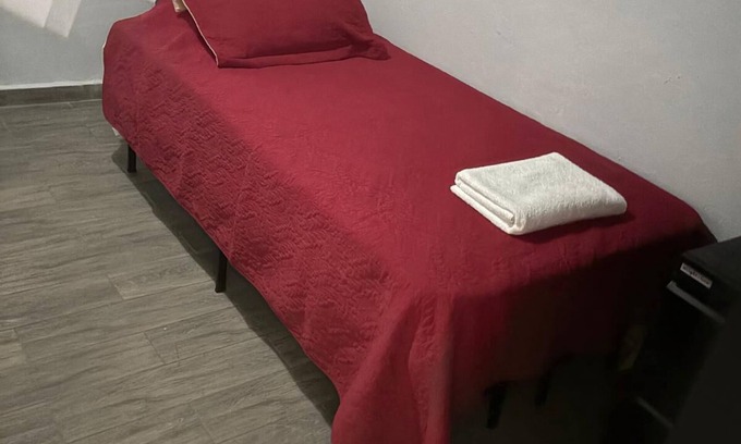 Hato Rey Central Apartamento | 2 BR Private Toilet Shared Shower UNIT2