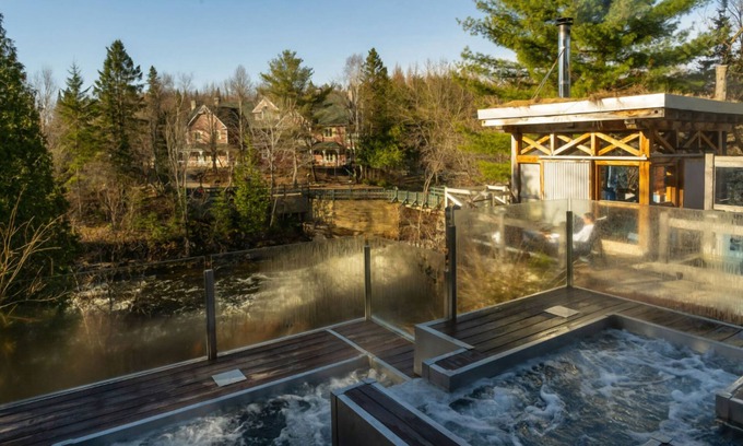 Mauricie Casa | 2 Breathtaking Rooms w/Fireplace, Outdoor Activities & National Park Nearby