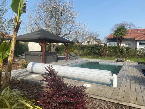 Idron Cama Y Desayuno | 2 chambres dans villa avec spa et piscine
